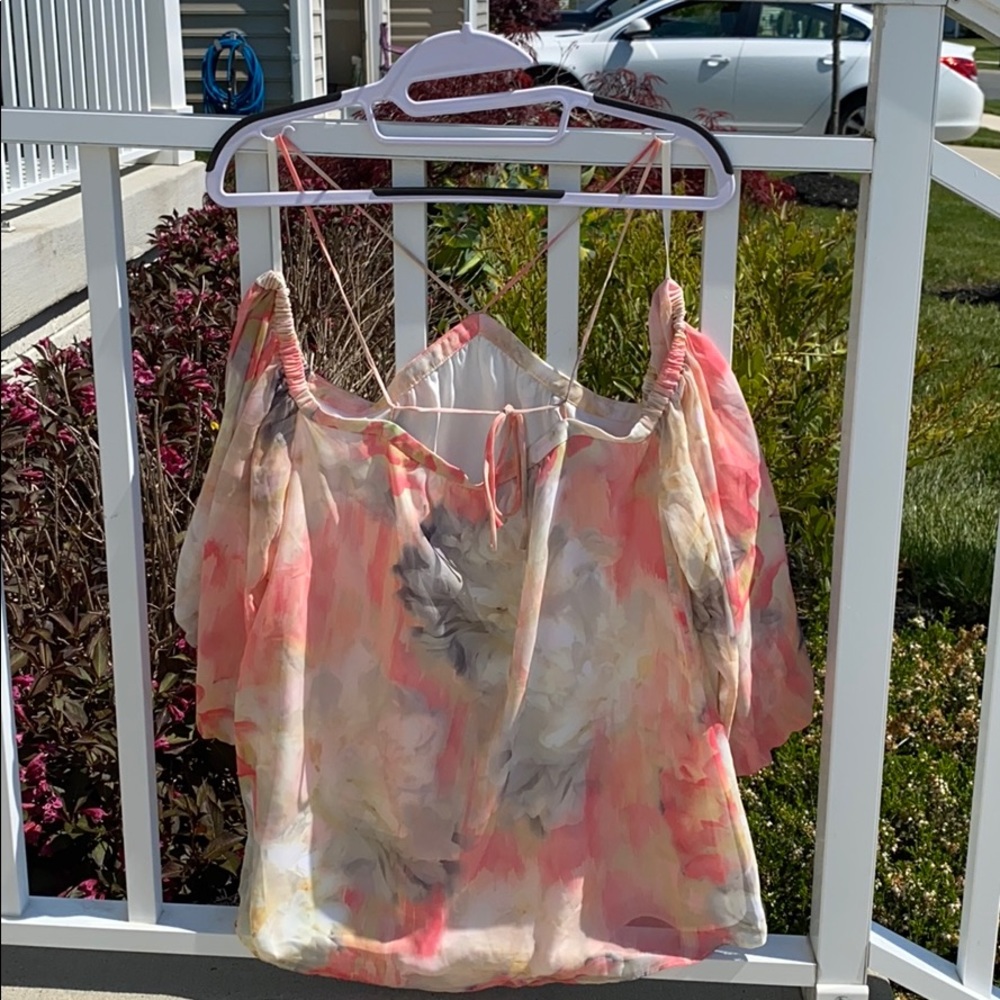 WHBM Cold-Shoulder Top - Picture 2 of 4